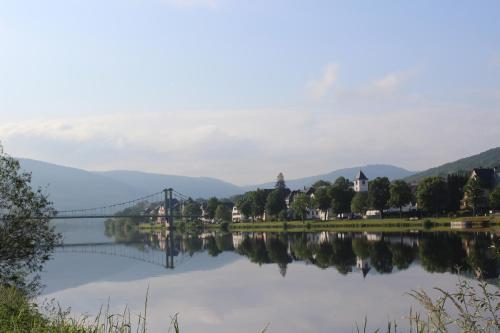 B&B / Chambre d'hôtes Sonnenuhr Uferallee 3 Bernkastel-Kues