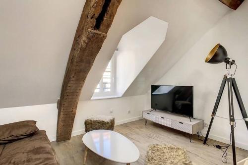 Appartement Sous les Toits en plein cœur de ville 46 Rue du Bourg Dijon