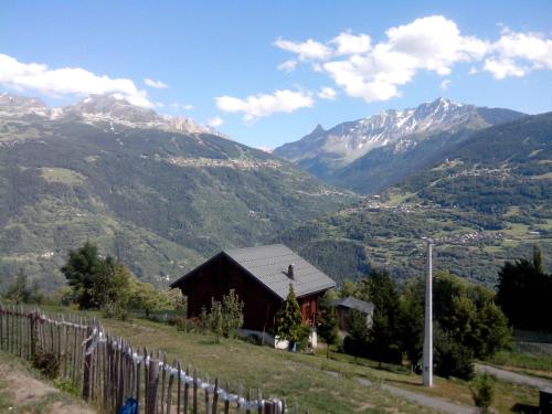 Spacieux Chalet Les Chapelles france