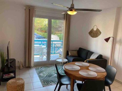 Appartement Spacieux T2 cabine plage de Miramar 612 Avenue de la Baie des Îles La Londe-les-Maures