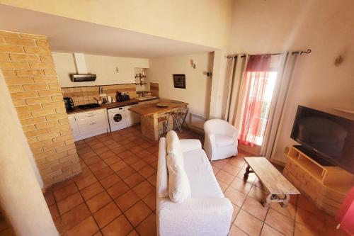 Spacious And Bright House At The Door Of Avignon Châteauneuf-de-Gadagne france