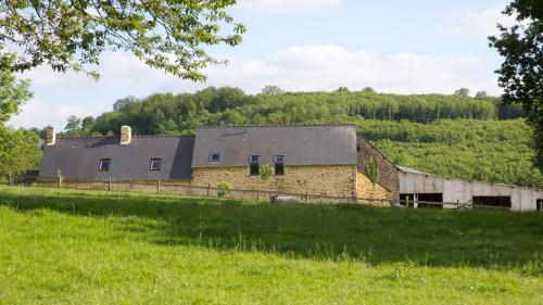 Maison de vacances Spacious and Comfortable Fully Restored Farmhouse La Goupillere Saint-Thomas-de-Courceriers