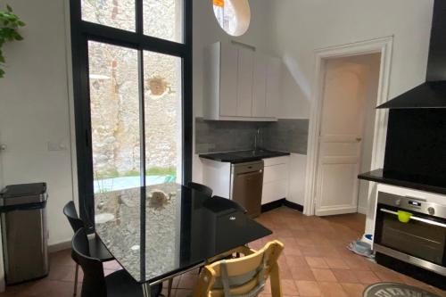 Spacious and quiet apt in the center of Bordeaux Bordeaux france