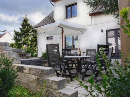 Spacious Apartment in M nkebude with Private Garden Mönkebude allemagne