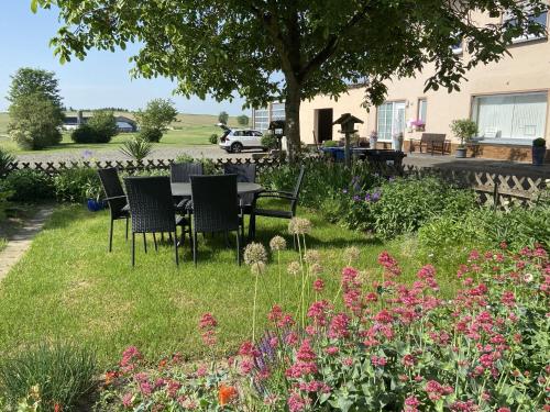 Appartement Spacious Apartment in Rodershausen with Barbecue  Rodershausen