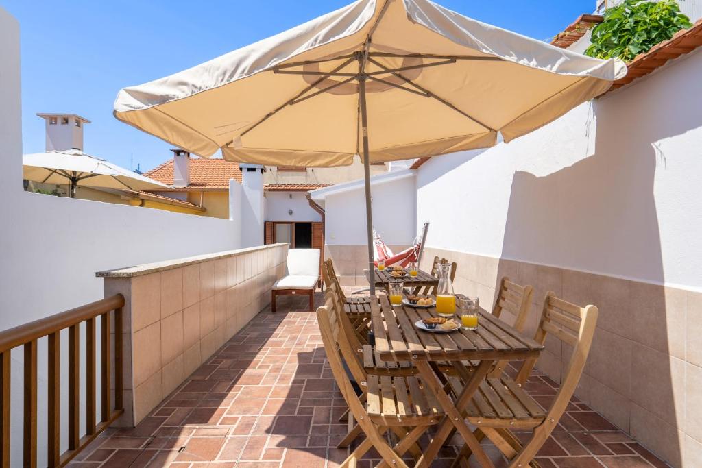 Maison de vacances Spacious Duplex House - Jacuzzi & Terrace Rua da Póvoa, 648, 4000-397 Porto