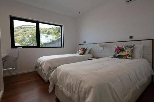 Spacious luxury holiday apartment with a great view, Funchal, free wifi and parking Funchal portugal