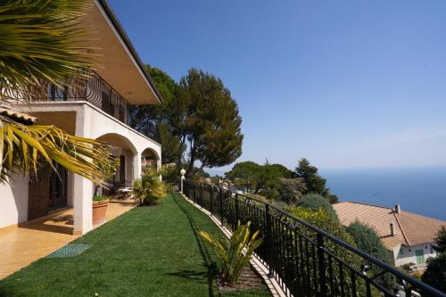 Spacious Provençal Guesthouse with amazing Monaco & Sea View La Turbie france