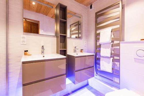 Spacious Stylish apartment for 8 by Avoriaz Chalets Avoriaz france