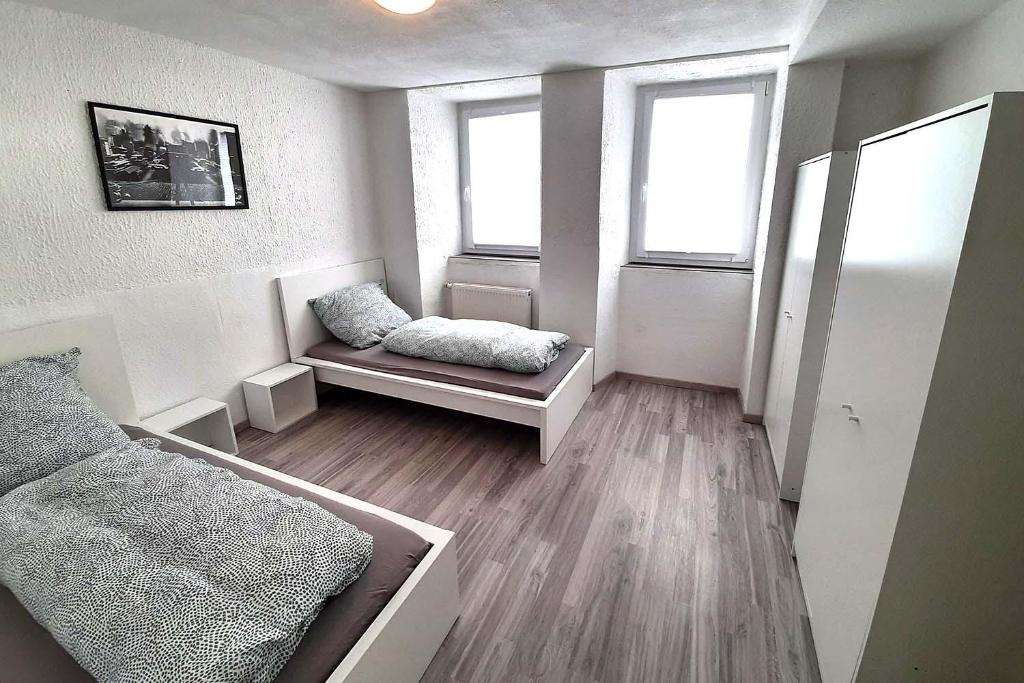 Appartements Spacious Work & Stay Apartments Büdesheim 1 Bergstraße, 54610 Büdesheim