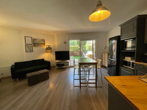 Splendide appartement de charme avec patio, parking et plage à 3 minutes Biarritz france