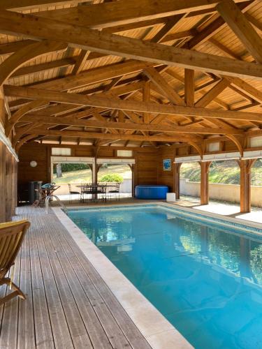 St Amour - Maison en Dordogne avec piscine Terrasson france