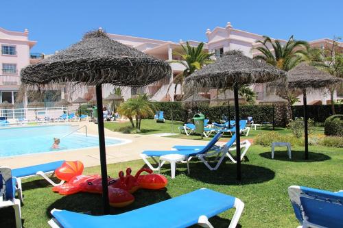 St James 215, 3 Bedrooms, Air Con, WI FI, Shared Pool Luz portugal