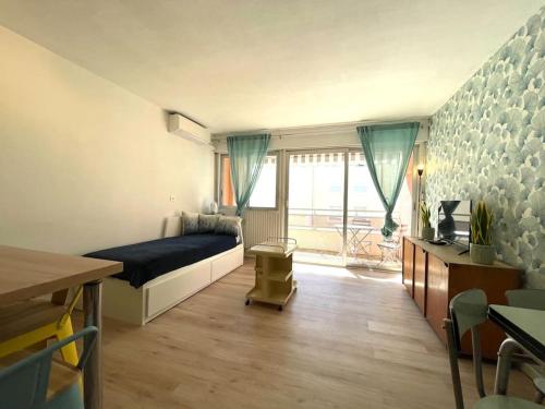 Appartement ST Raphael côté d’azur T2 ET parking et Terrasse 55 Boulevard de la Mer Saint-Raphaël