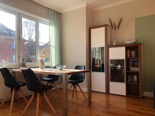 Appartement Stadtvilla Bruegemann mit Terrasse & Parkplatz - ABC136 Dr.-Unruh-Straße 35 Wismar