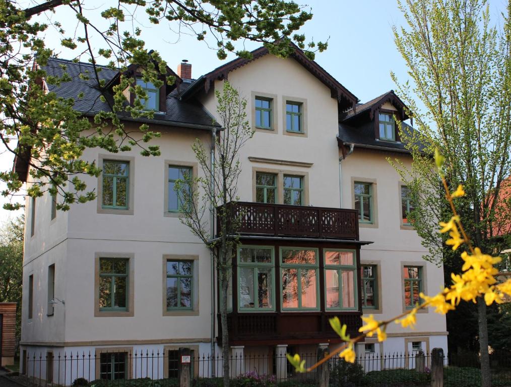 Appartement Stilvolle Ferienwohnung am Großen Garten 3 Dorotheenstraße, 01219 Dresde