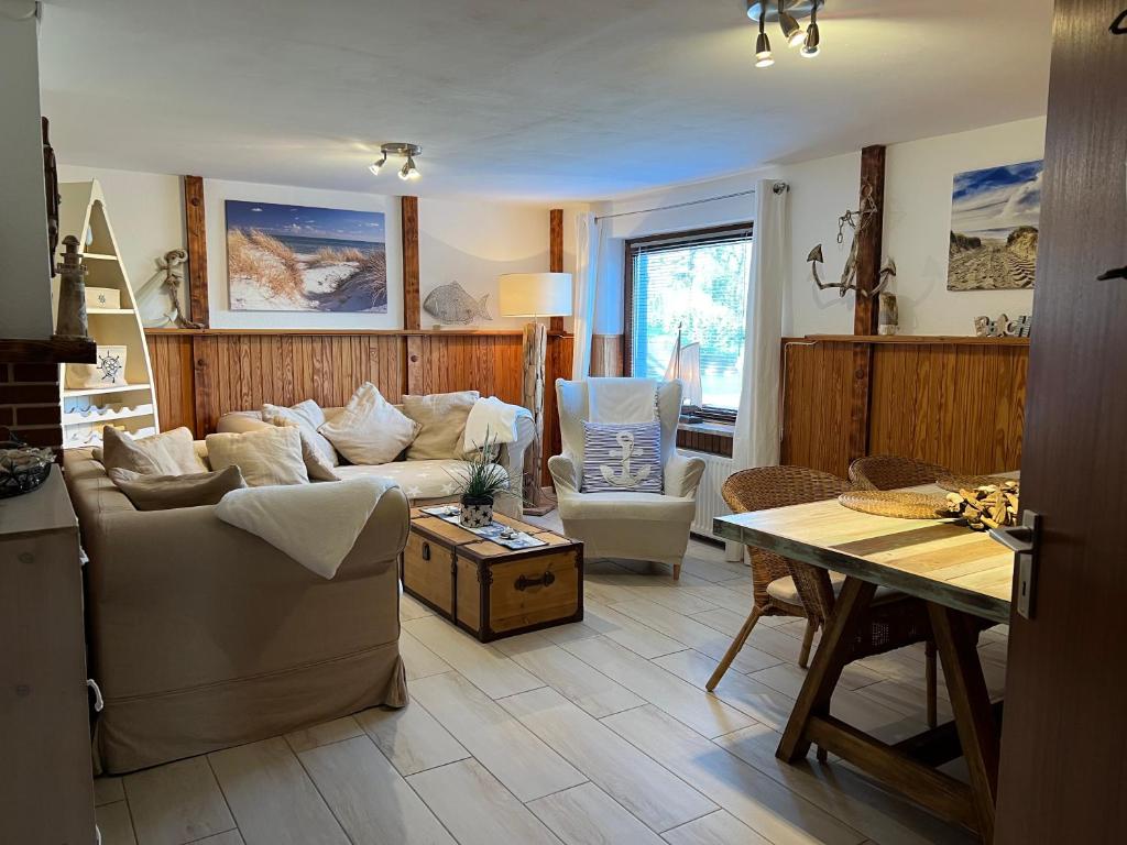 Appartement STOE12c Ferienhaus Sonne, Wohnung Sonnenschein Störtebeker Weg 12, 23669 Häven