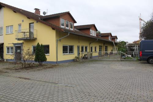 Appartements Stollis FeWo An der Hartbrücke 12 Bensheim