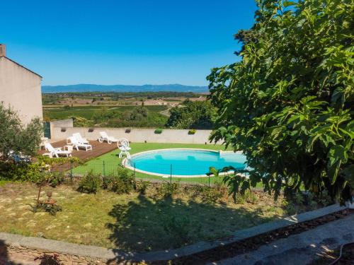 Stone cottage on an active wine growing estate with a swimming pool Conilhac-Corbières france