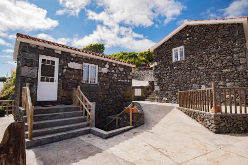 Maison de vacances Stone Dreams - Namoradeira Ramal da Calheta 38A Calheta de Nesquim