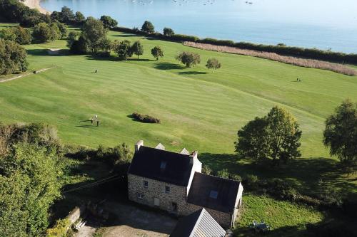 Stone house with view on the sea and the golf Carantec france