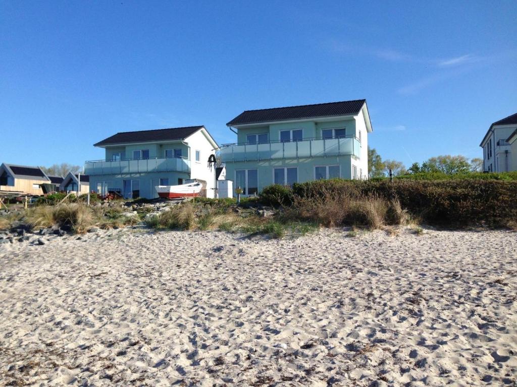 Appartement Strandhaus-Appartment-Rauchschwalbe Fehmarnsund 38 a, 23769 Fehmarnsund