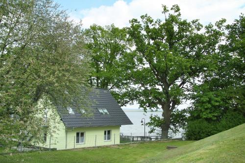 Appartement Strandhaus direkt an der Müritz Uferpromenade Marienfelde