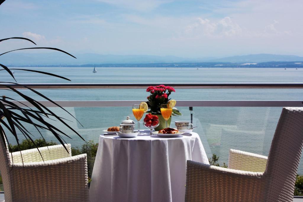 Appartements Strandhaus Ott Meersburgerstraße 5, 88709 Hagnau am Bodensee