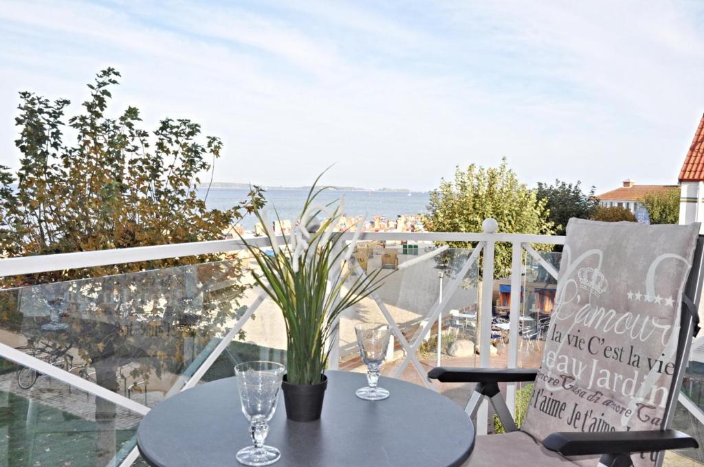 Appartement Strandhotel 17 Strandstr. 5, 24235 Laboe