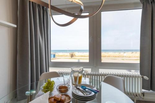 Appartement Strandhotel-Heiligenhafen-Wohnung-125-Typ-II-Meerblick-im-Strandhotel Steinwarder 33 Heiligenhafen