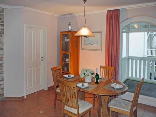 Appartement Strandvilla Gudrun zur Meerseite mit Balkon 43 Strandpromenade Binz