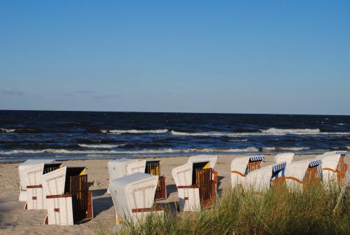 Strandvilla Gudrun zur Meerseite mit Balkon Binz allemagne