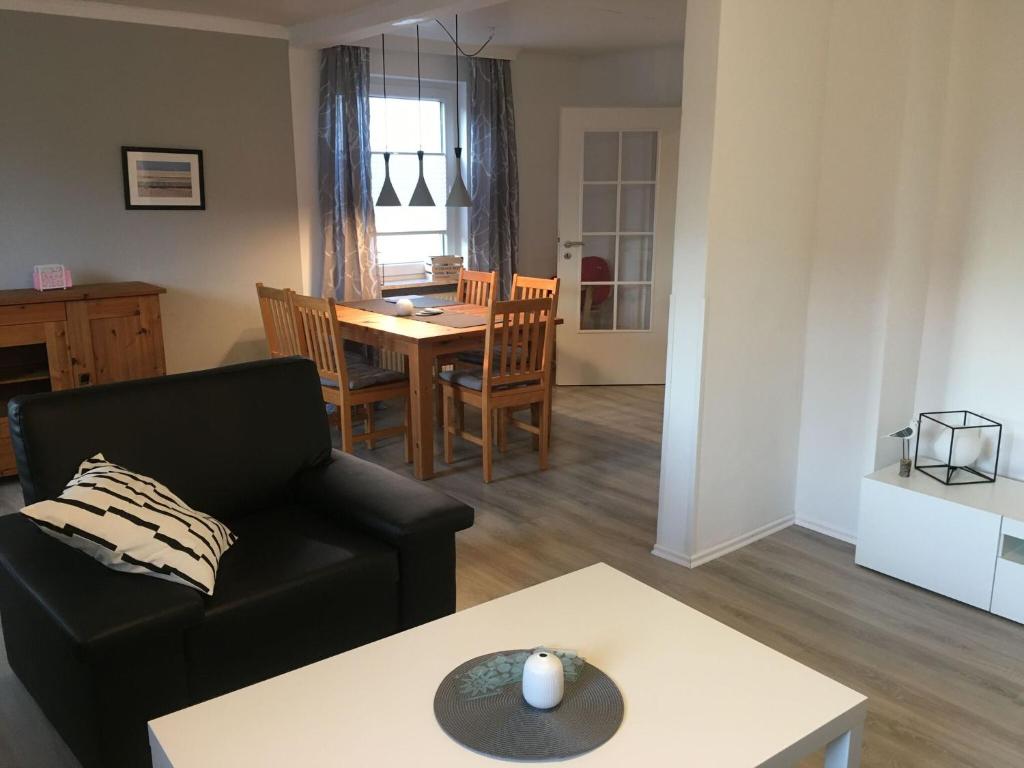 Maison de vacances Strandwind holiday home with winter garden on the Baltic Sea , 23758 Dannau