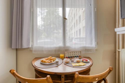 Appartement Studette La Forêt Enchantée - RER C 21 Rue Arthur Petit Viroflay