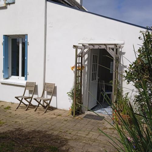 Studio 10 min à pied plage d'Argenton Landunvez france