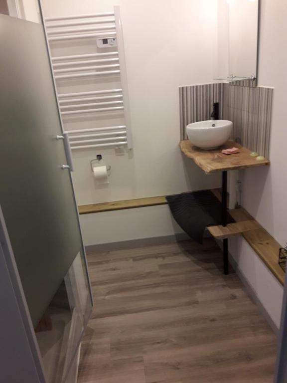 studio 1ere étage dans maison privée Saint-Jacques-sur-Darnétal france