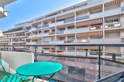 Appartement Studio 2 minutes from the beaches of the Croisette 20 Rue Latour-Maubourg Cannes