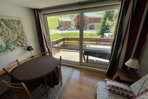 Studio 27 M With Terrace Near The SlopesLake Tignes france