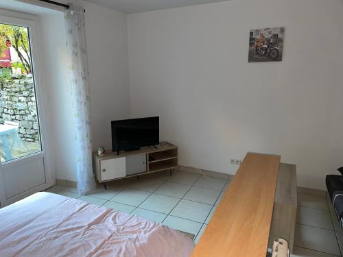 Studio 4 couchages avec terrasse proximité du lac Clairvaux-les-Lacs france