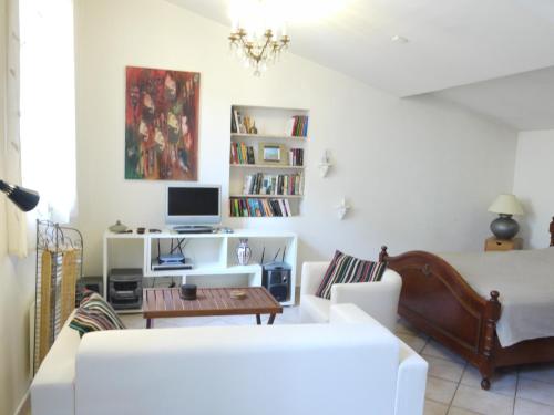 Appartement Studio 6 - a quiet and spacious studio flat in the Old Town 6 Rue Droite Nice