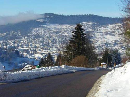 Appartement Studio a Gerardmer a 800 m des pistes avec vue sur la ville 182 Chemin des Gouttridos Gérardmer