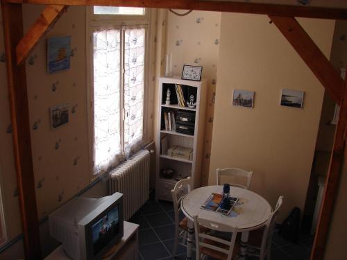 Studio à St Pierre en Port Saint-Pierre-en-Port france