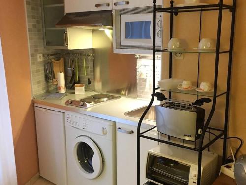 Appartement Studio Amélie-les-Bains-Palalda, 1 pièce, 2 personnes - FR-1-703-36 5 Place Joffre 4e étage - Apt N°27 Amélie-les-Bains-Palalda