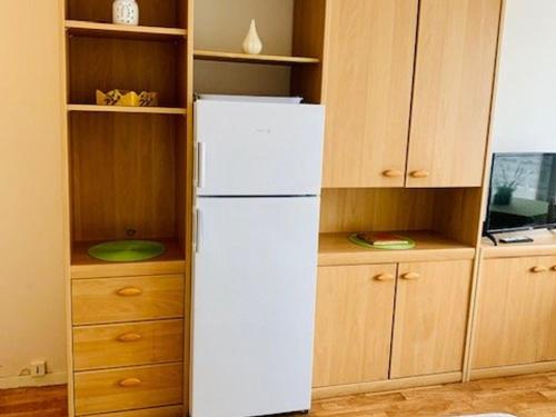 Appartement Studio Amélie-les-Bains-Palalda, 1 pièce, 2 personnes - FR-1-703-40 30, Bvd Petite Provence - 1er étage - Apt N°8 Résidence Les Pavillons de la Reine Amélie-les-Bains-Palalda