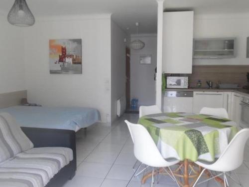 Appartement Studio Amélie-les-Bains-Palalda, 1 pièce, 6 personnes - FR-1-703-57 6, rue du Parc Résidence des Thermes - Bat C4 - 1er étage - Apt N Amélie-les-Bains-Palalda