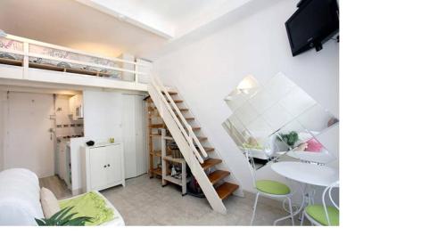 Appartement Studio- Antibes-Juan les Pins- Cote d'Azur residence des iles 10 Avenue Docteur Dautheville Antibes