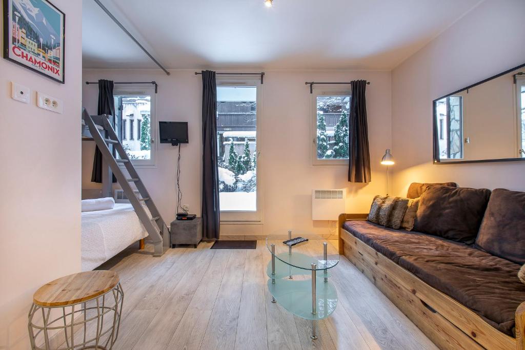 Appartement Studio Aoste Allee Marcel Burnet, Triolet, Apartment 18, 74400 Chamonix-Mont-Blanc