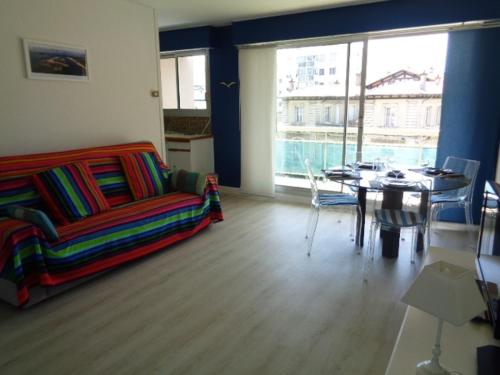 Appartement Studio Arcachon, 1 pièce, 2 personnes - FR-1-374-28 61 Rue HÃ©ricart De Thury - RÃ©sidence Les Coraux - Bat A 3 Eme Ãtage - Appt 302 Pkg NÂ°7 - Arcachon