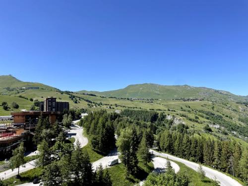 Appartement Studio au pied des pistes avec balcon 4/6 pers Résidence Soyouz Le Corbier Villarembert