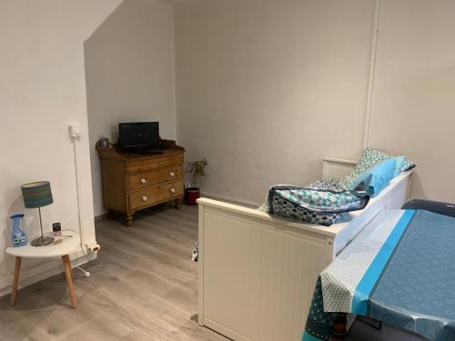 Appartement STUDIO AVEC COURS 9 Rue Jean Jaurès Fourques